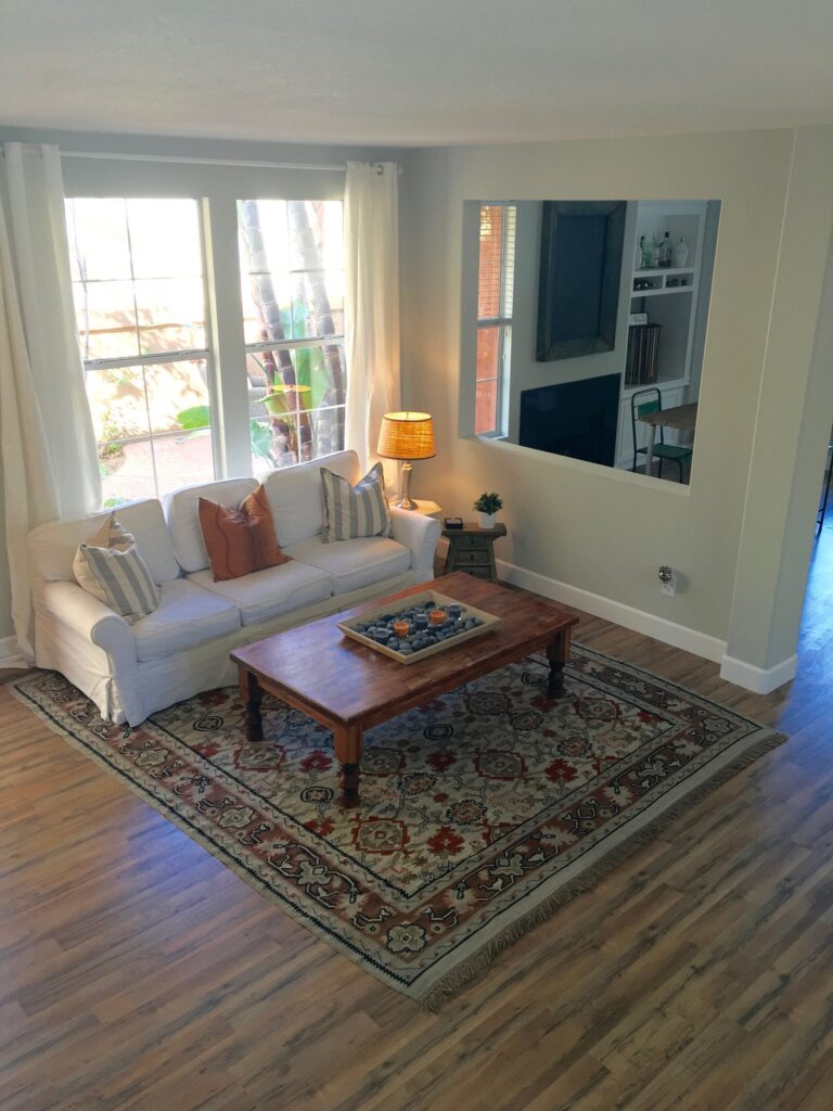 Cute Corner Condo Cute Corner Condo