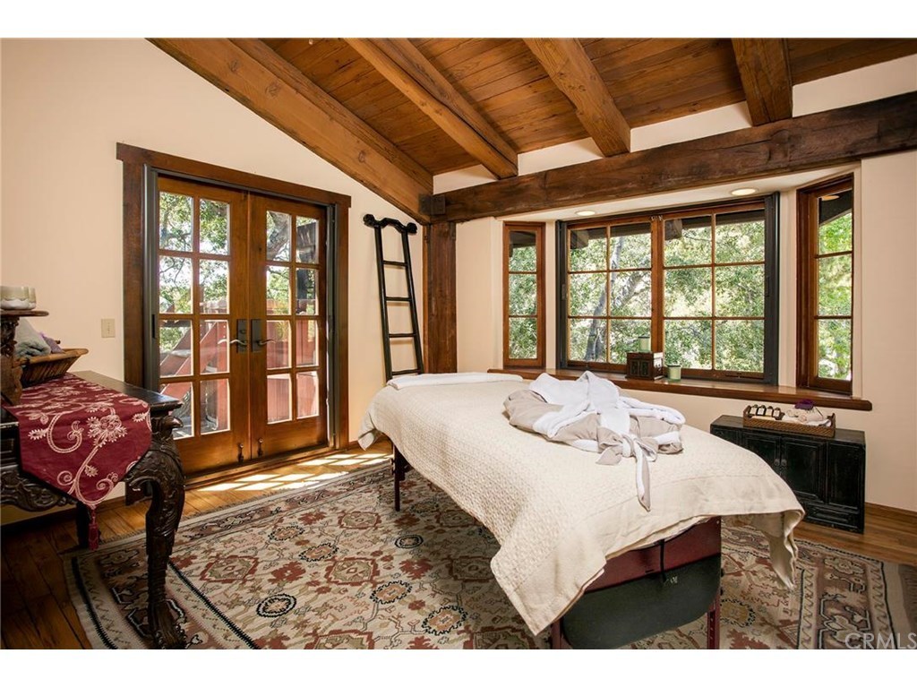 Eight Acre Ranch